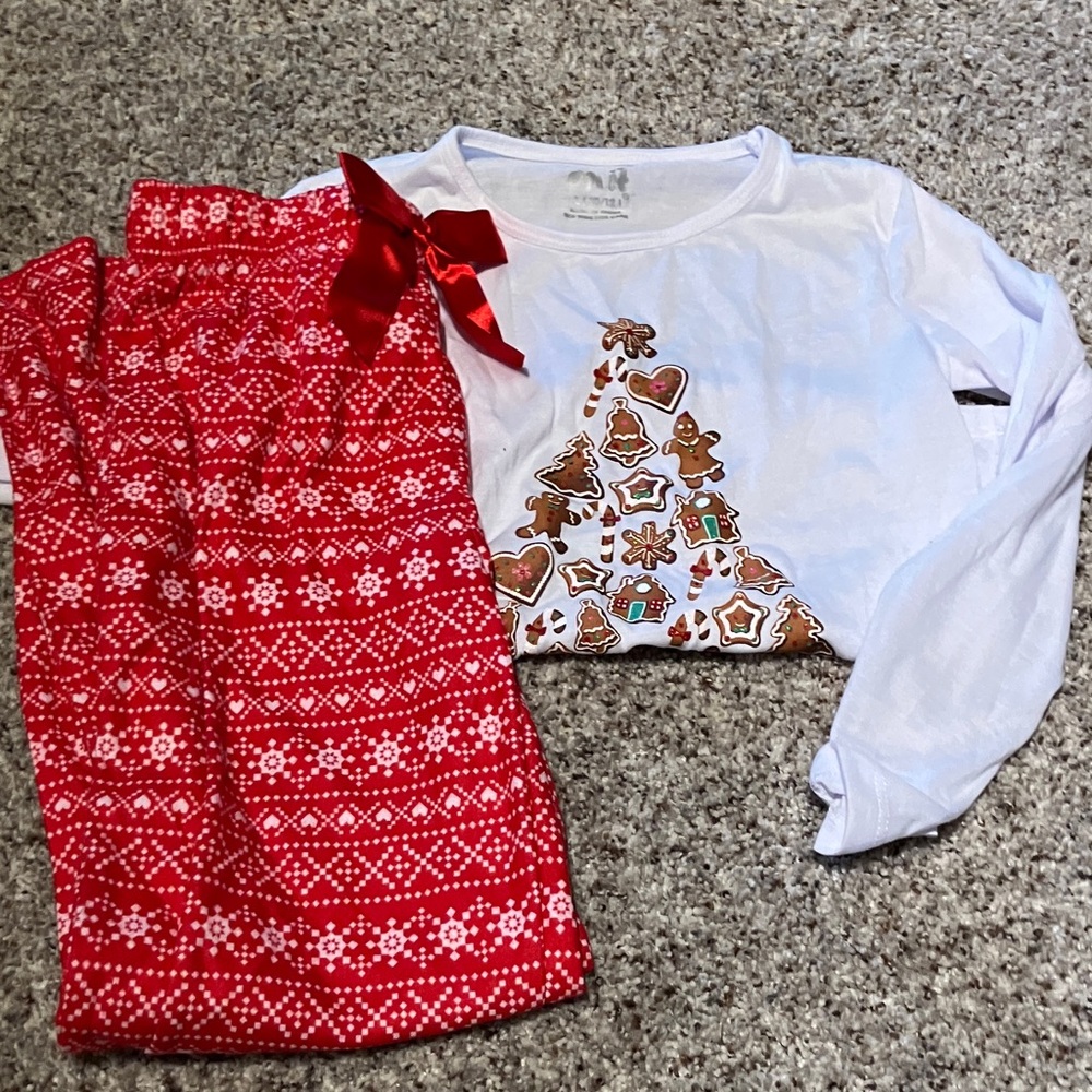 Sleep On It Red and White Kids Pajama Set Large